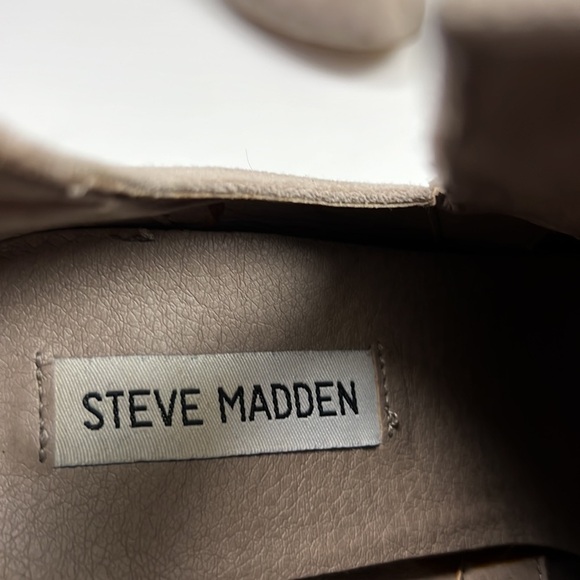 Steve Madden Nella Cut-Out Ankle Boots - Picture 5 of 7